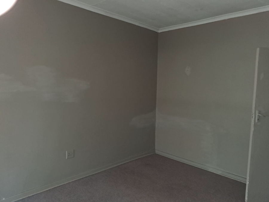 4 Bedroom Property for Sale in Odendaalsrus Free State